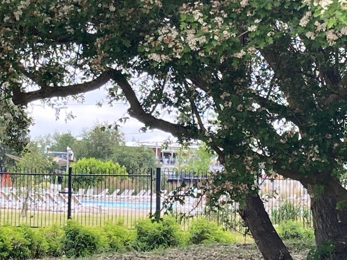 タターズホール Prime Location & Luxurious Hot Tubヴィラ エクステリア 写真